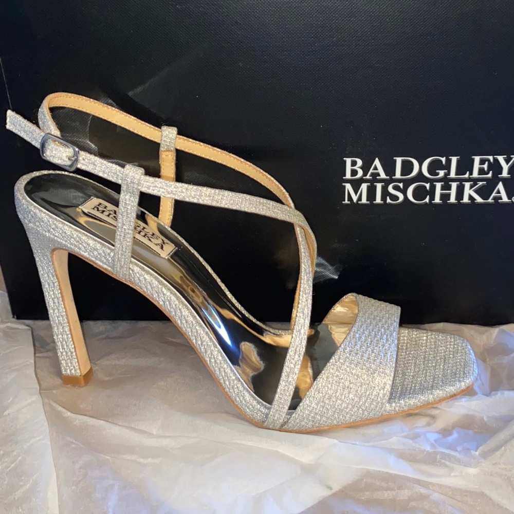 Badgley Mischka “Ebiza” silver strappy sandals